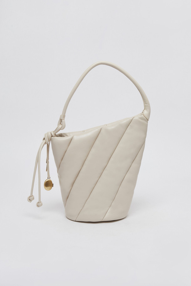 Archivepke - 숄더백 - Quilting pumpkin bag(Sand beige)