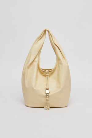 Luv lock hobo bag(Butter)