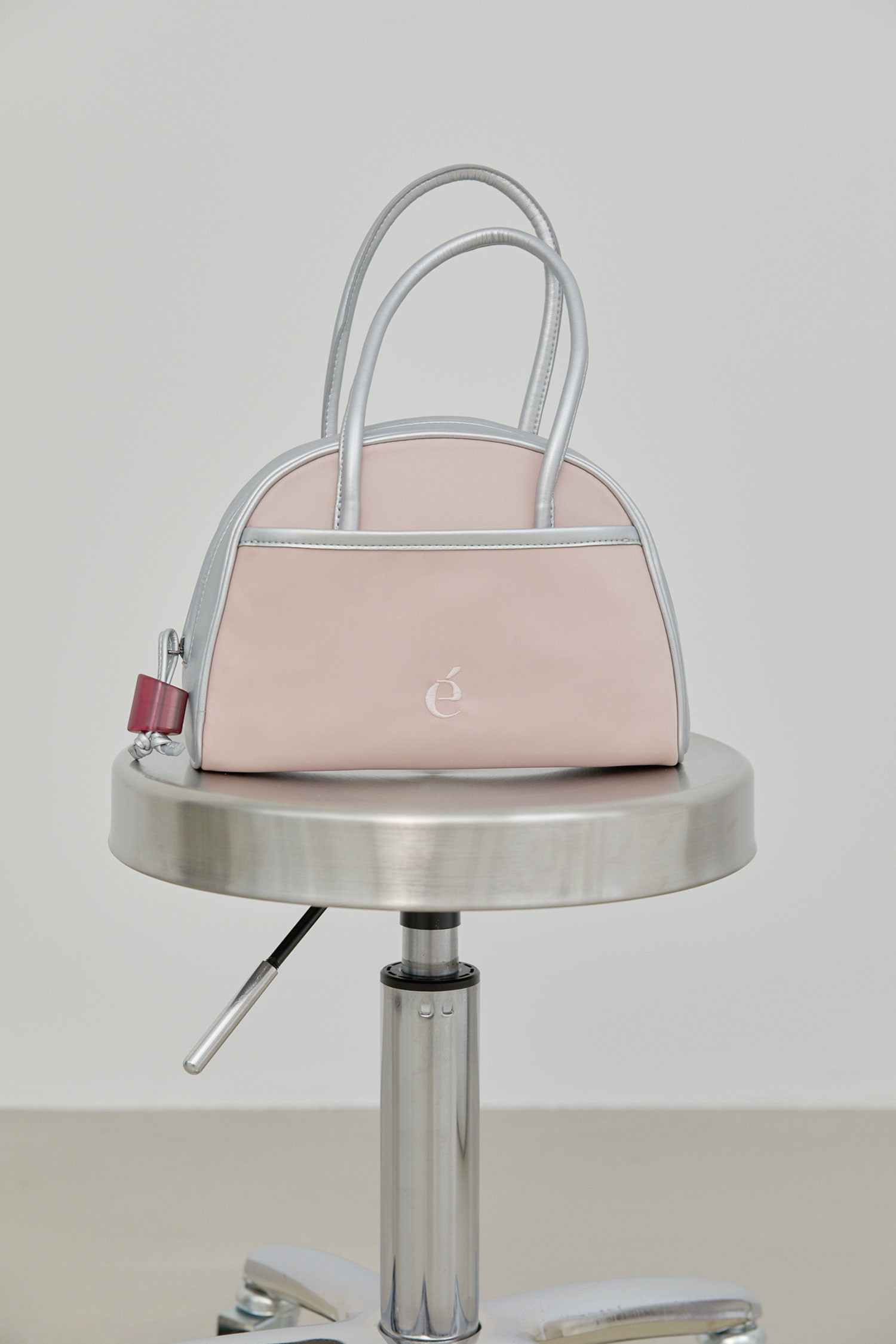 [Archivepke] Mini bowling bag 韓国女性ブランド ミニバッグ ☆韓国の人気☆【Archivepke】☆mini bowling ba.g☆バッグ