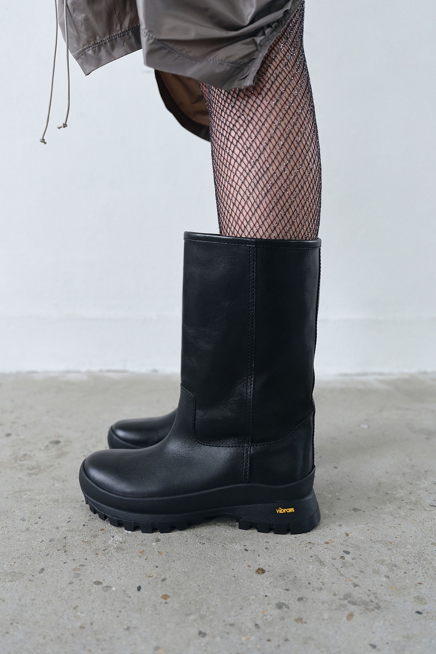 아카이브앱크] Vibram boots(Black)