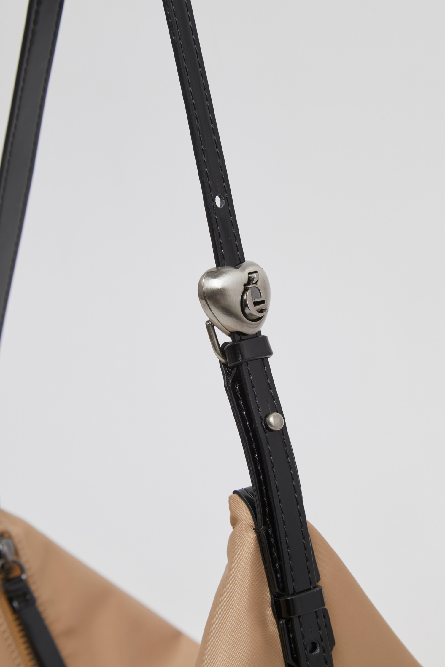 Archivépke] [EXCLUSIVE] Luv luna bag(Nylon beige)