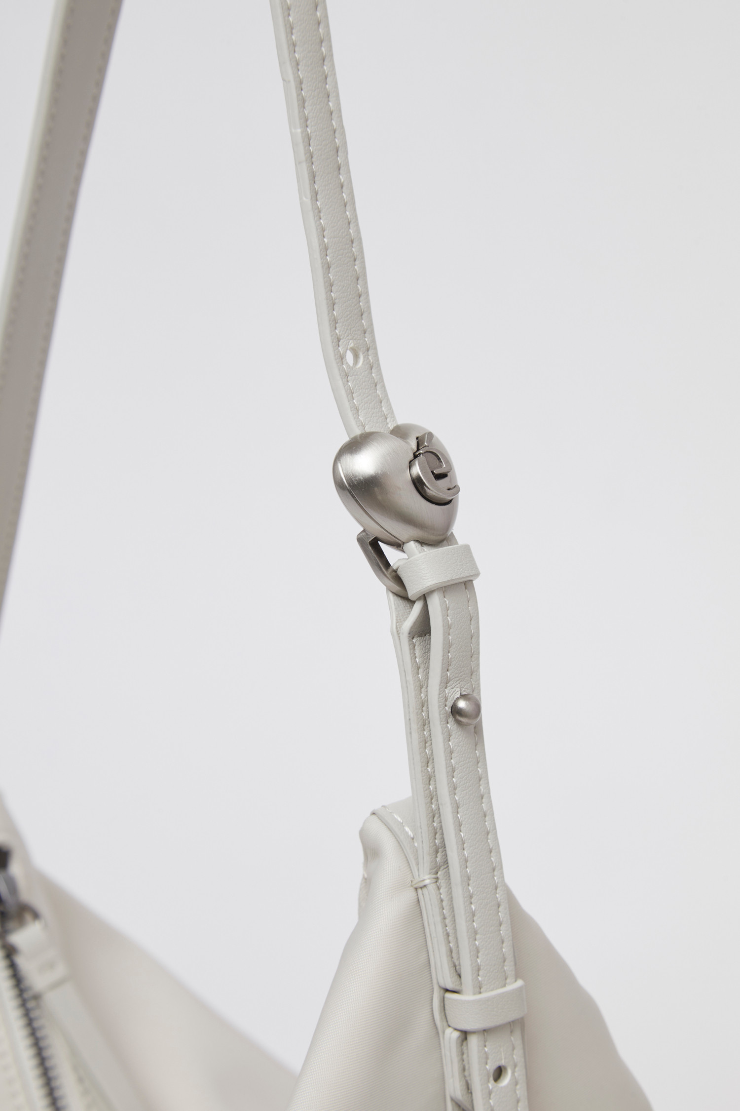★Archivepke★Luv luna bag★Nylon ivory★韓国★大人気★ Luv luna bag(Nylon ivory)_Archivépke