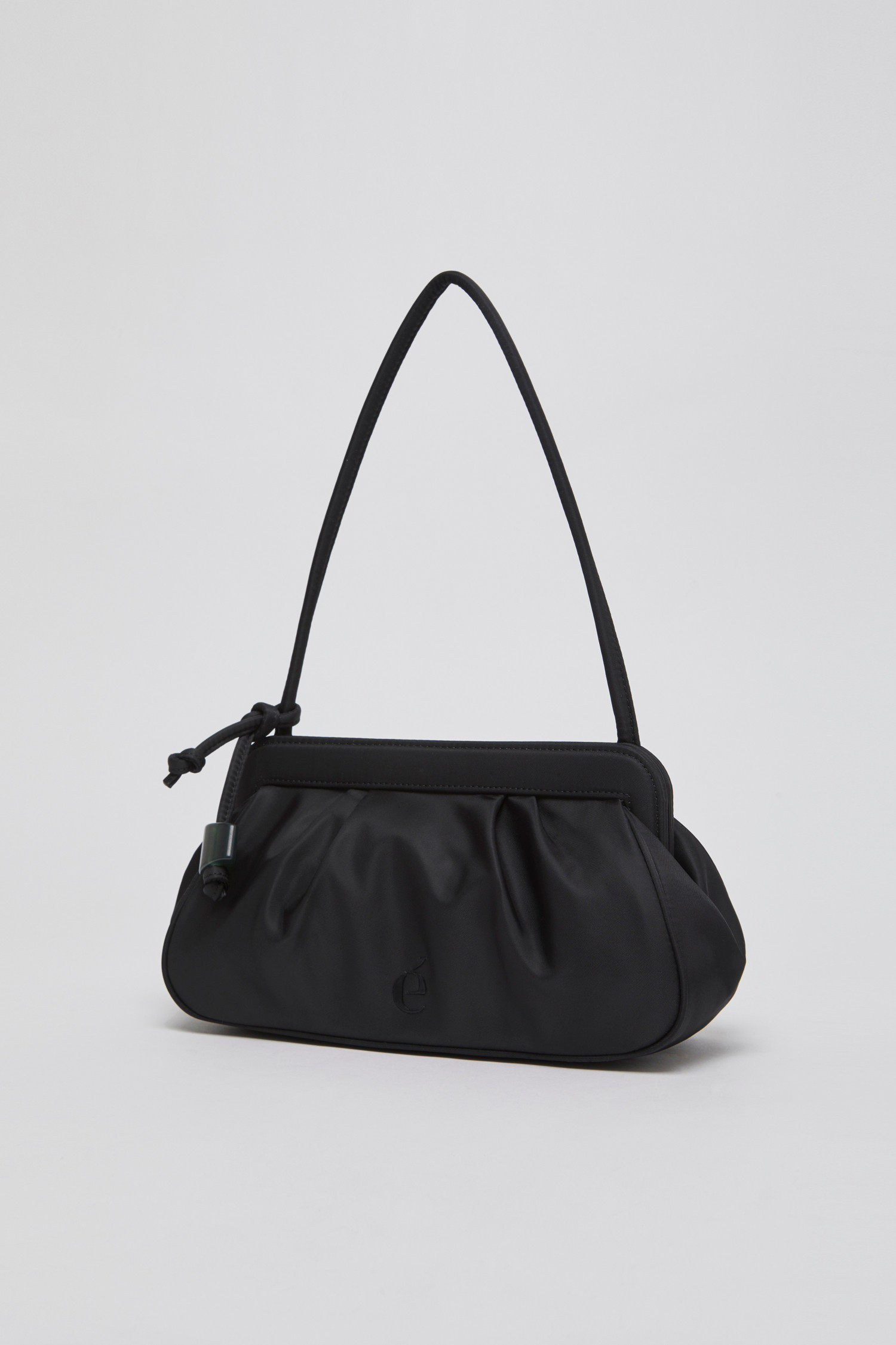 Skirt bag(Nylon black)_Archivépke - 코오롱몰
