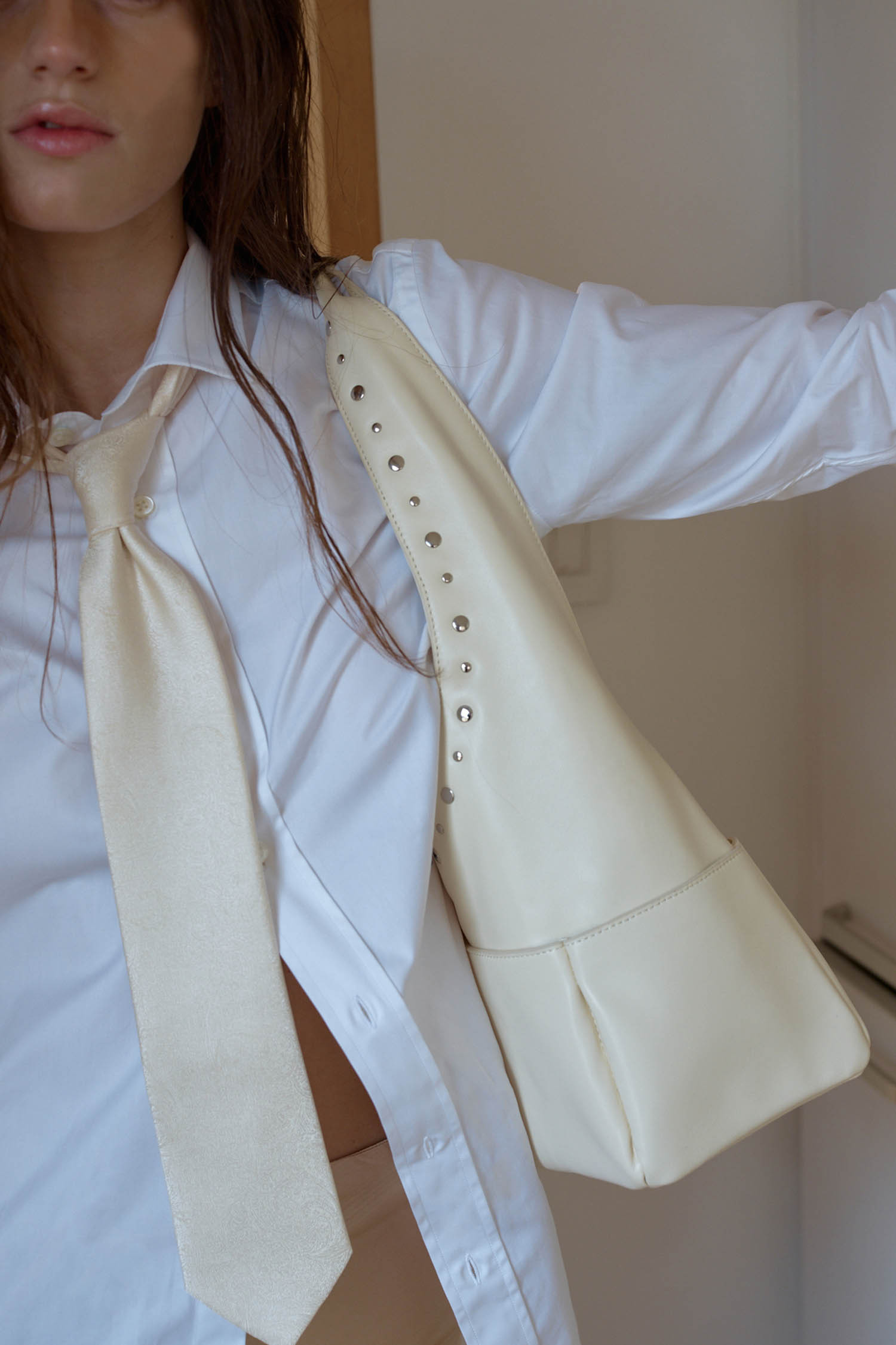 [アーカイブエプク]★25SS★Freckle shoulder bag(Coconut milk) MUSINSA | Archivépke Freckle shoulder bag(Coconut milk)