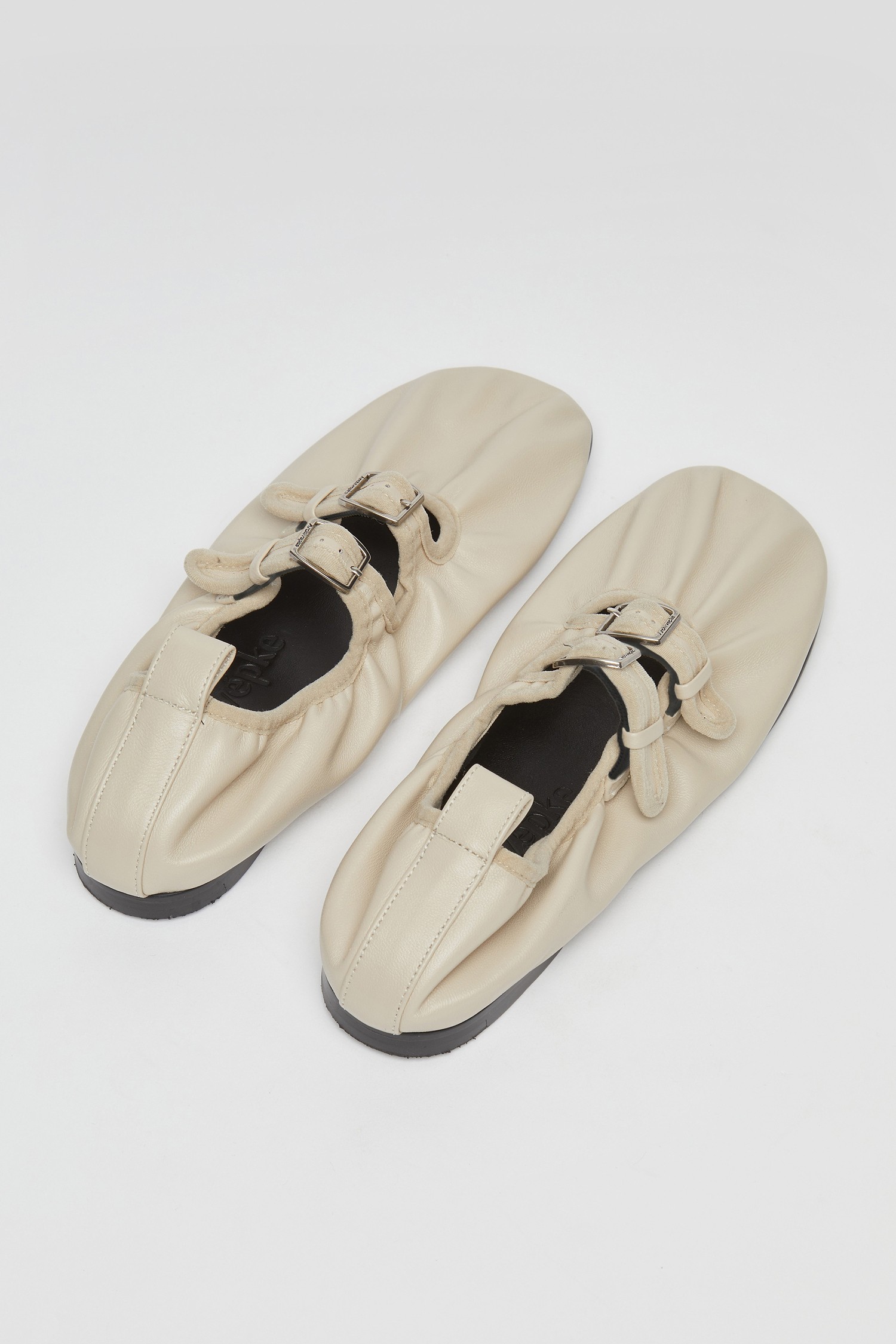 [EXCLUSIVE] Wrinkle flat(Cream)_Archivépke