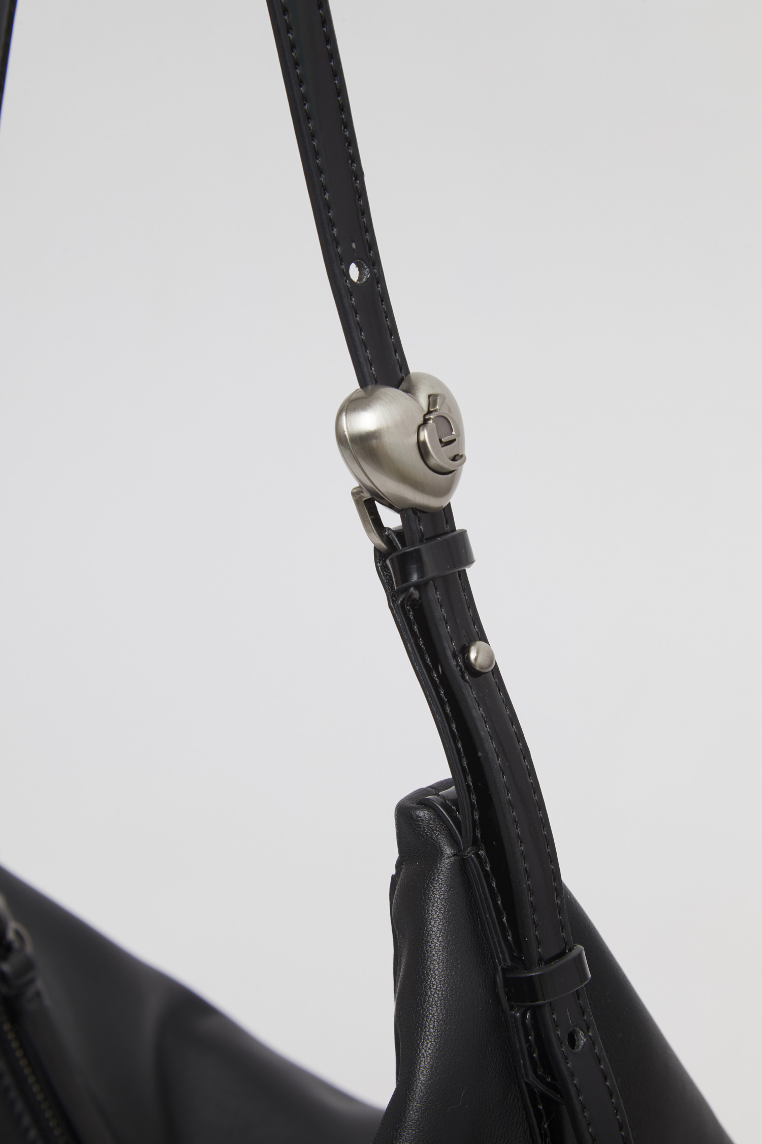 OVBAX25011BLK_LZ4.jpg
