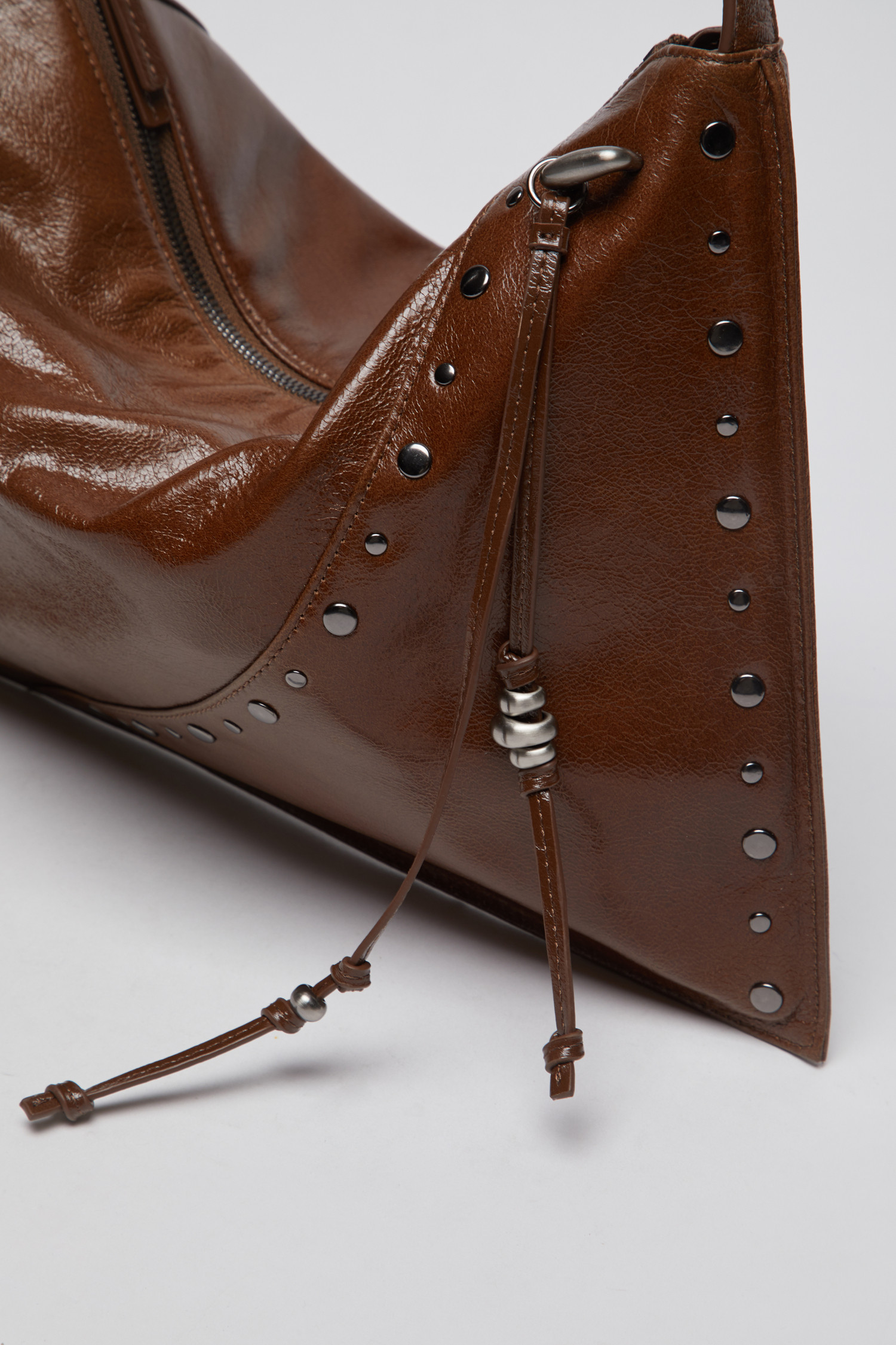 Archivépke <Freckle fold bag> Archivépke] Freckle fold bag(Glossy crack camel)