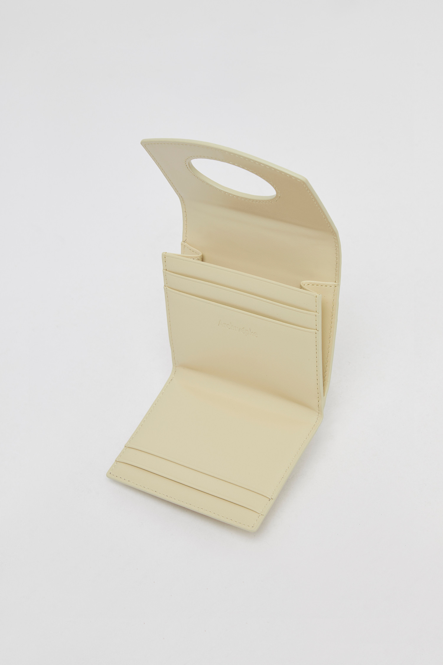 ★Archivepke★Oval wallet★Butter★韓国★大人気★ 韓国人気財布【Archivepke】 Oval Wallet バターカラー◇送料込