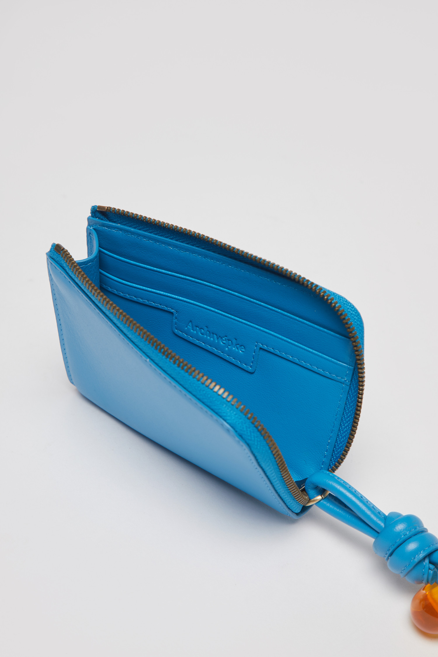 Doughnut wallet(Swimming pool)_Archivépke