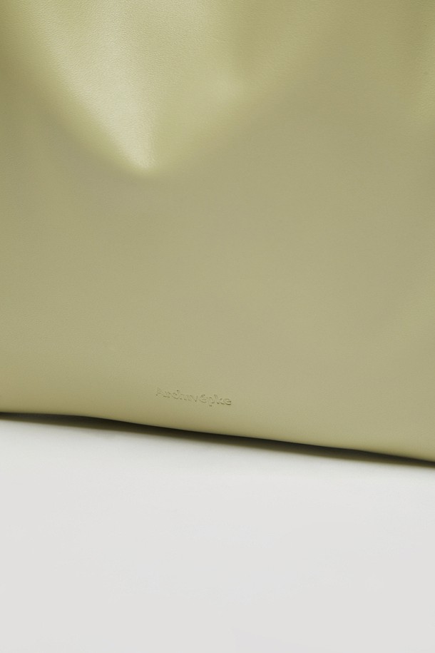 상품 슬라이드 이미지 4