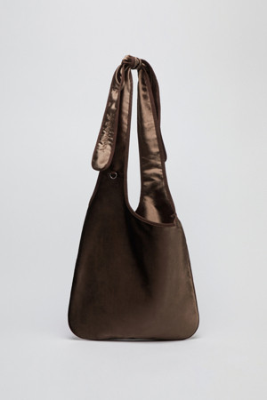 Velvet knotted bag(Choco spread)_BEIGE-a