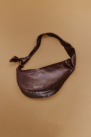 Fling messenger bag(Glossy crack burgundy)