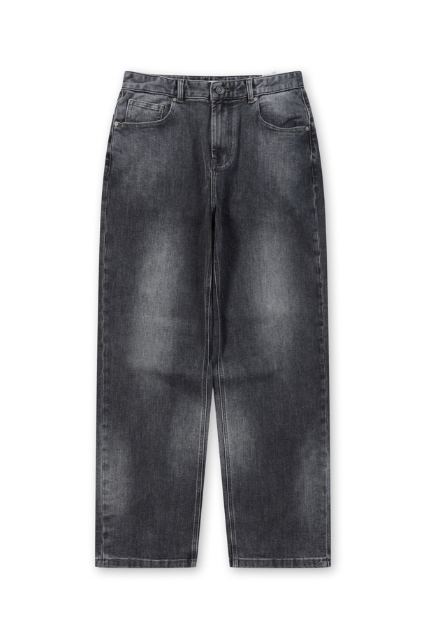 그레이 워싱 릴렉스핏 데님은 부드러운 촉감의 데님 소재로 제작되어 편안한 착용감을 선사합니다. 릴렉스핏과 벌룬핏의 여유로운 핏으로 활동성을 높였으며, 브러쉬 워싱 디테일로 자연스러운 느낌을 더했습니다. 은은한 그레이와 블루블랙 컬러로 다양한 상의와 매치하기 용이하며, 한지 와펜 디테일과 epigram 로고가 디자인의 포인트를 더합니다. 비즈니스 캐주얼 및 출근룩, 캐주얼, 미니멀, 클래식 스타일을 즐겨 입는 분들께 추천합니다. 하의 기장은 107cm이며 밴딩 처리되어 편안함을 더했습니다.
