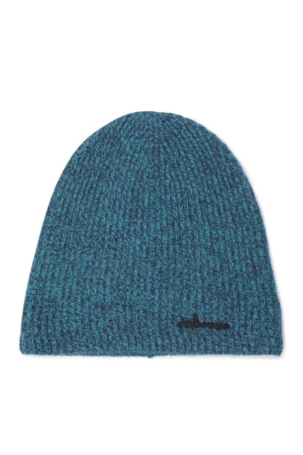 울캐시 니트비니는 울과 캐시미어 소재를 사용하여 부드러운 촉감과 뛰어난 보온성을 제공하는 모자입니다. 깊은 모자 깊이와 두꺼운 두께로 겨울철 추위에도 따뜻하게 착용할 수 있습니다. 무지 디자인에 로고 자수 디테일로 포인트를 더했으며, 턴업 스타일로도 연출 가능합니다. 클래식, 미니멀, 캐주얼 스타일 모두 소화 가능하여 겨울 데일리룩, 산책룩, 여행룩에 활용하기 좋습니다. 차분한 블루 컬러는 어떤 옷에도 잘 어울려 실용적입니다.
