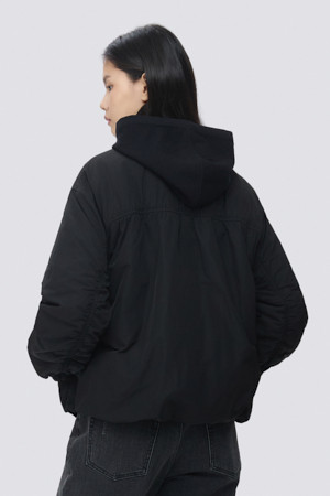 [epigram여성] 패디드 셔링 점퍼