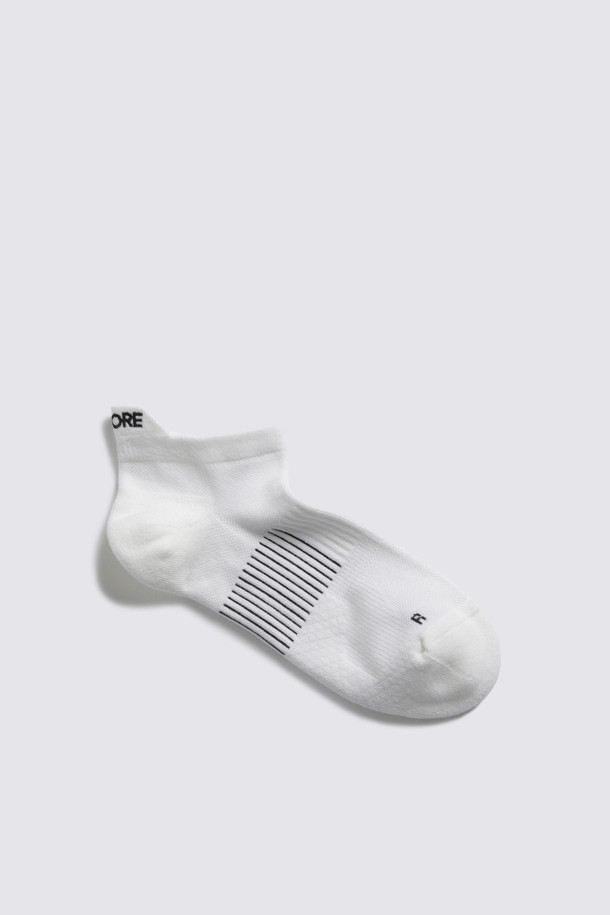 지포어-MEN ACCESSORIES-TECH LOW SOCKS(MEN)