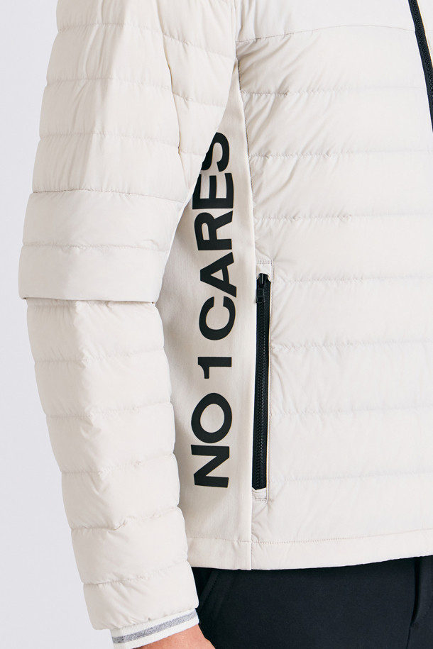 상품 슬라이드 이미지 1