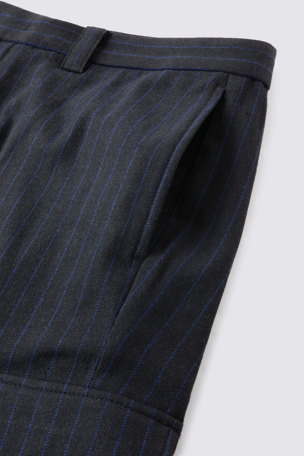 지포어-MEN APPAREL-PINSTRIPE WOOL CARGO PANTS (MEN)