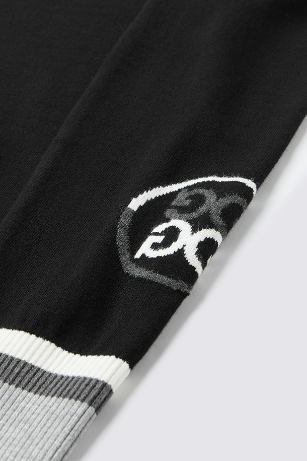 지포어-WOMEN APPAREL- ESSENTIAL CREWNECK SWEATER (WOMEN)
