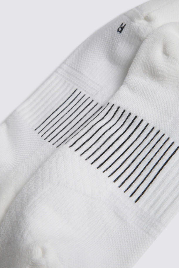 지포어-MEN ACCESSORIES-TECH LOW SOCKS(MEN)