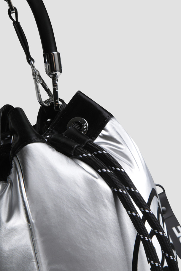 지포어-WOMEN ACCESSORIES-SILVER BUCKET BAG(WOMEN)