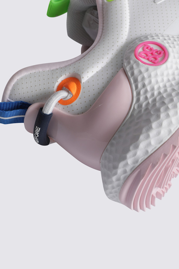 지포어-WOMEN SHOES-PERFORATED SPIKELESS MG4+ O2(WOMEN)