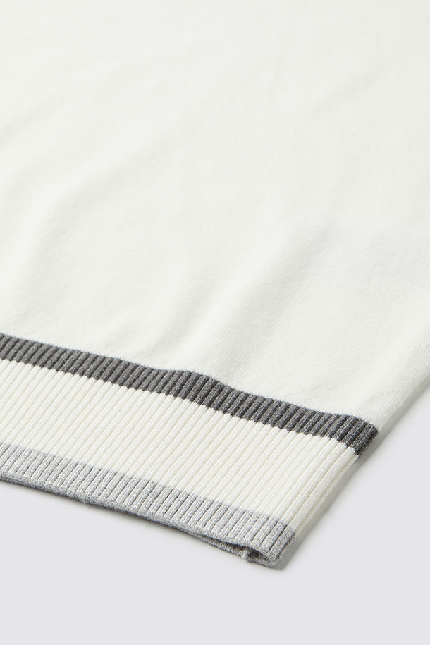 지포어-WOMEN APPAREL- ESSENTIAL CREWNECK SWEATER (WOMEN)