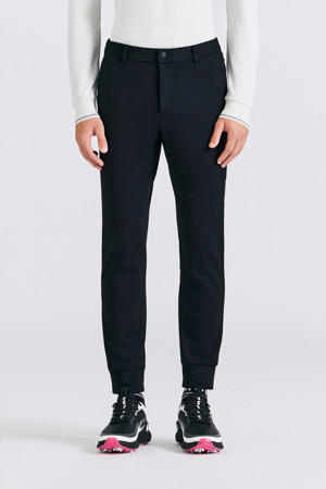 WINTER PERFORMANCE JOGGER(MEN)_BLACK-a