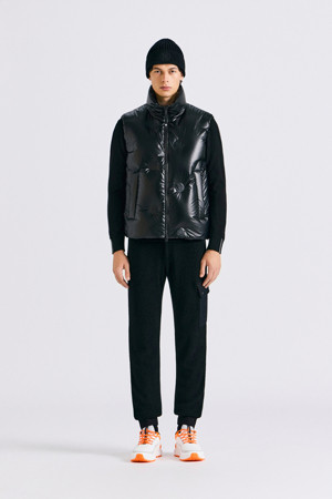 DOWN VEST(MEN)_BLACK-a
