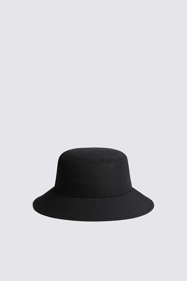 지포어-MEN ACCESSORIES-FEATHERWEIGHT PERFORATED BUCKET(MEN)					 					 					
