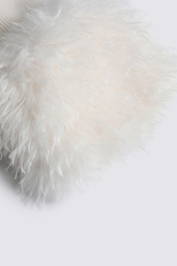 지포어-WOMEN ACCESSORIES-FUR HAND WARMER(WOMEN)