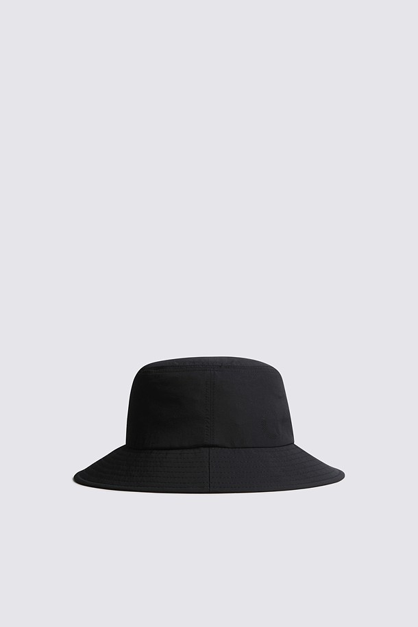 지포어-MEN ACCESSORIES-FEATHERWEIGHT PERFORATED BUCKET(MEN)					 					 					
