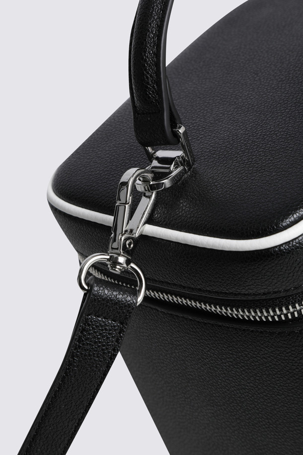 지포어-WOMEN ACCESSORIES-COLLECTION VANITY BAG(WOMEN)					 					 					