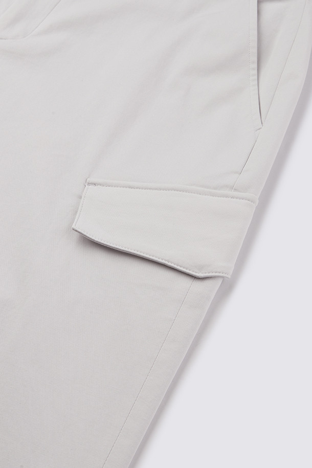 지포어- -SLIM TAPERED FIT CARGO PANT (MEN)					 					 					