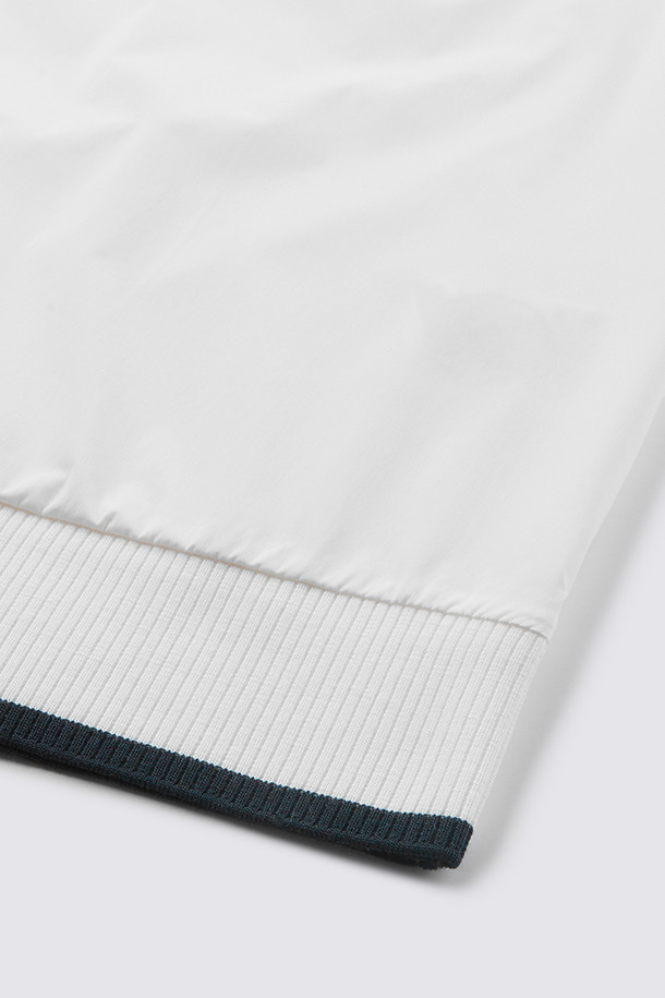 상품 슬라이드 이미지 1