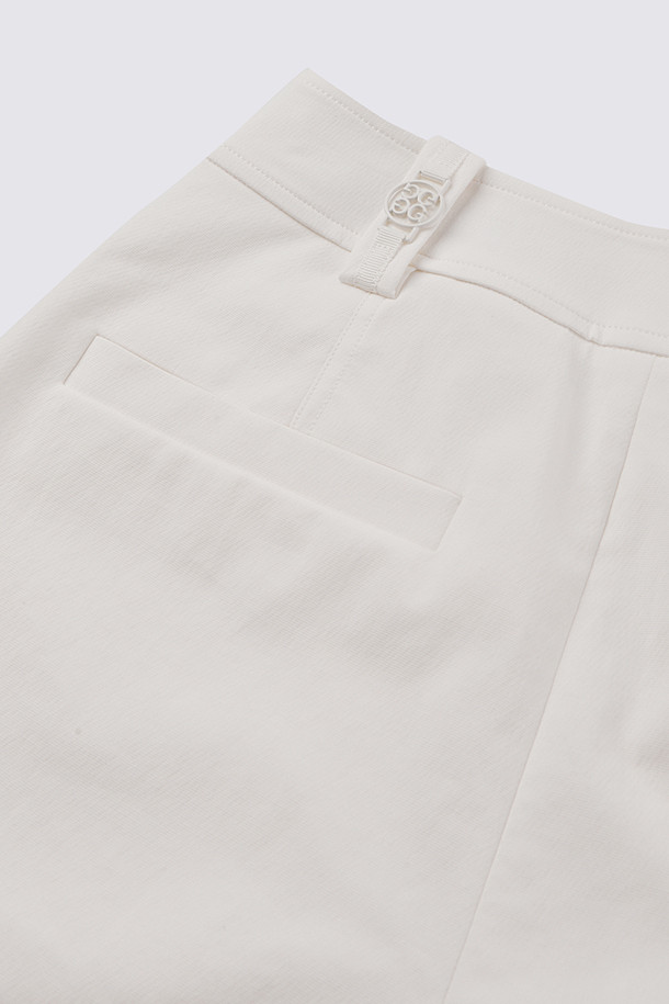 지포어-WOMEN APPAREL-ESSENTIAL POCKET SHORT(WOMEN)