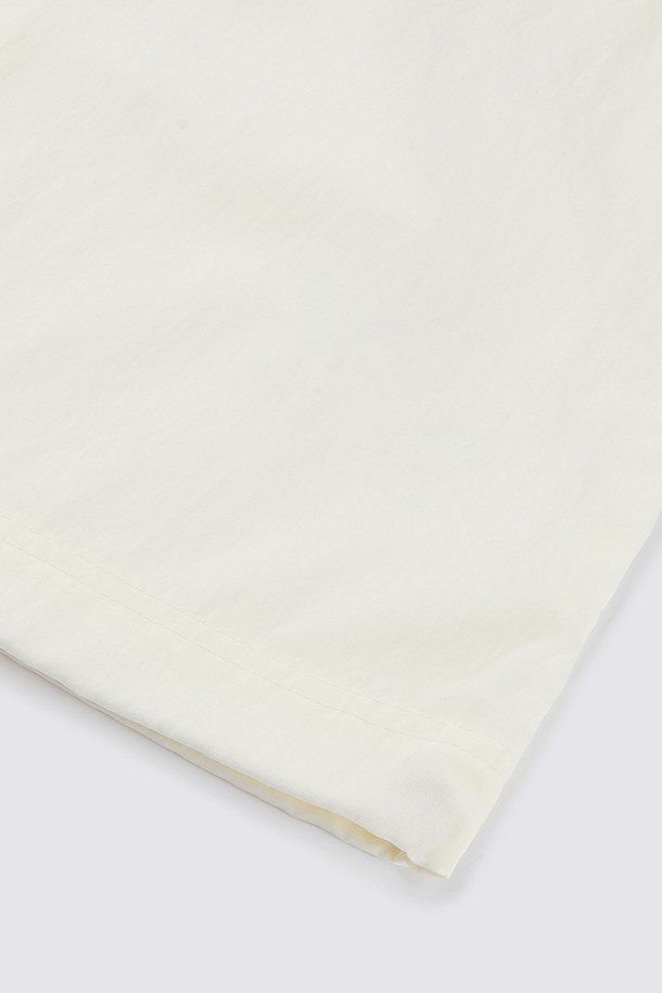 지포어-WOMEN APPAREL-GRAPHIC WOVEN SHIRT(WOMEN)