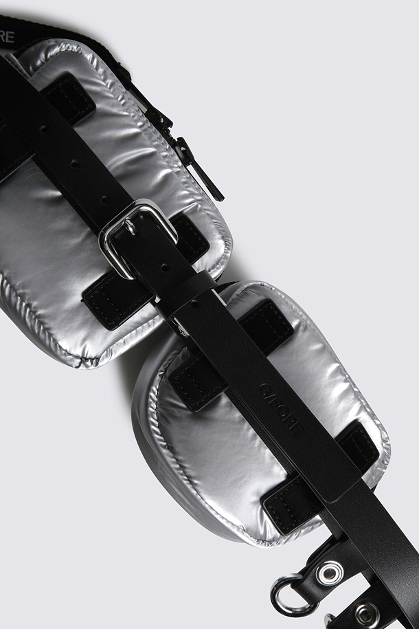 지포어-WOMEN ACCESSORIES-GLOSSY BELT POUCH(WOMEN)