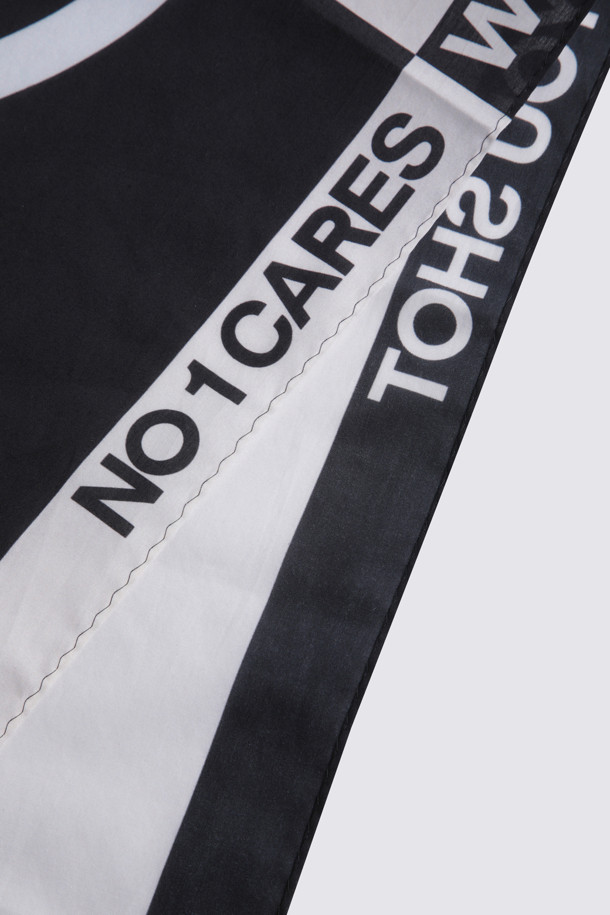 지포어-WOMEN ACCESSORIES-ESSENTIAL SCARF(WOMEN)				 					 					