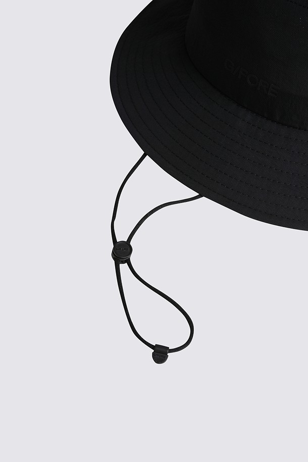 지포어-MEN ACCESSORIES-FEATHERWEIGHT PERFORATED BUCKET(MEN)					 					 					