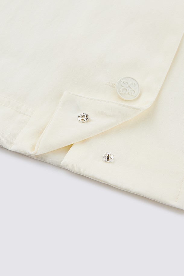 지포어-WOMEN APPAREL-GRAPHIC WOVEN SHIRT(WOMEN)