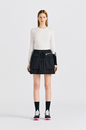 CORE CREWNECK SWEATER (WOMEN)					 					 					_WHITE-a