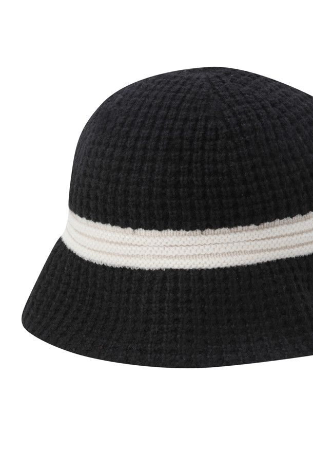 Golden Bear - 모자 - (WOMEN) Contrast Line Knitted Buckethat(Black)