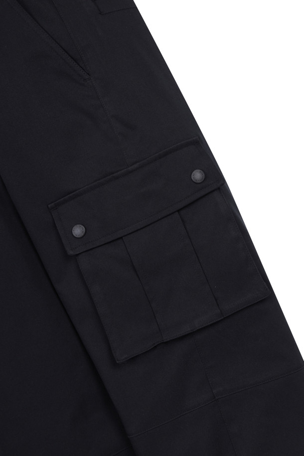 Golden Bear - 롱/미디팬츠 - (WOMEN) Semi-wide Fit Cargo Pocket Pants(Black)