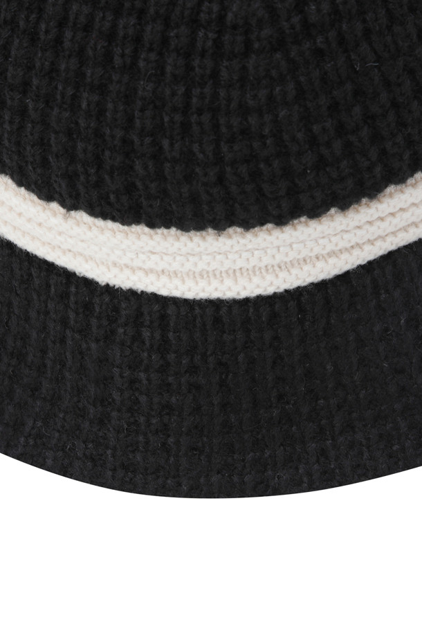 Golden Bear - 모자 - (WOMEN) Contrast Line Knitted Buckethat(Black)