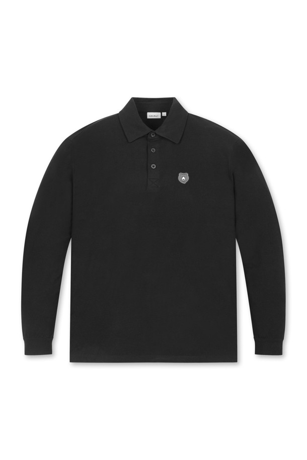 A/R 소프트 터치 카라 티셔츠는 남성 골프, 일상용으로 적합한 폴로 스타일 티셔츠입니다. 부드러운 촉감의 폴리에스테르 소재로 제작되어 얇고 가볍게 착용 가능하며, 흡습 및 속건 기능으로 쾌적함을 유지합니다. 블랙 색상에 레귤러핏, 긴소매 디자인으로 스포티하면서도 베이직한 스타일을 연출합니다. 봄, 여름, 가을 시즌 골프룩에 특히 잘 어울리는 아이템입니다.
