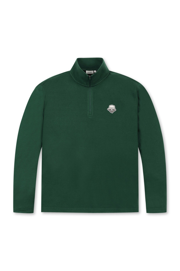 마이크로 플리스 집업 풀오버는 남성 골프룩을 위한 스포티한 스타일의 집업 티셔츠입니다. 아이보리, 그레이, 그린, 블랙 4가지 색상으로 출시되었으며, 가을/겨울 시즌에 적합합니다. 부드러운 촉감의 플리스와 기모 소재를 사용하여 보온성을 높였으며, 하프넥 디자인에 좌측 가슴 베어 자수와 후면 넥밴드 커브드 로고 자수로 포인트를 더했습니다. 슬림핏, 데일리핏, 오버핏 3가지 핏으로 만나볼 수 있으며, 소매단과 밑단 삼봉 스티치로 마감했습니다.
