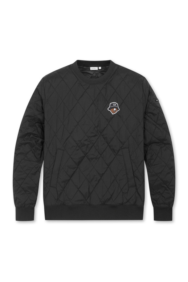 퀼티드 크루넥 풀오버는 남성용 상의로, 가을과 겨울에 따뜻하게 착용할 수 있는 두꺼운 두께의 긴소매 제품입니다. 라운드넥 디자인에 레귤러핏으로 제작되었으며, 스포티하고 캐주얼한 스타일을 연출합니다. 퀄팅 패턴과 부드러운 촉감의 폴리에스터 소재, 패딩 안감으로 보온성을 높였습니다. 골프룩은 물론 일상에서도 편안하게 활용 가능한 아이템입니다.
