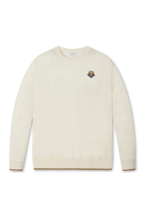 방풍 안감 풀오버 니트입니다. 아이보리 및 베이지 색상으로 출시되었으며, 가을과 겨울에 따뜻하게 착용할 수 있습니다. 라운드넥에 레귤러 핏으로, 캐주얼 및 스포티한 스타일을 연출합니다. 두꺼운 두께감과 부드러운 촉감의 기모 안감으로 보온성을 높였습니다. 골프, 일상 등 다양한 TPO에 활용 가능한 남성용 니트 풀오버입니다.
