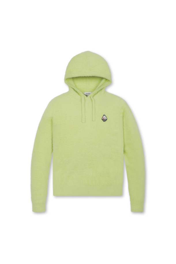 (W) 플러피 얀 후드 니트는 부드러운 날개사 소재로 제작되어 포근한 착용감을 선사합니다. 베이지, 옐로우 그린, 핑크 세 가지 다채로운 색상으로 출시되었으며, 세미 오버핏의 캐주얼한 스타일을 연출합니다. 가을, 겨울 시즌에 골프룩 또는 일상룩으로 활용하기 좋으며, 좌측 가슴 비니 베어 와펜과 후드 스트링 디테일이 특징입니다. 소매와 밑단 1X7 립조직으로 마감하여 늘어짐을 방지하고, 신축성 있는 소재로 활동성을 높였습니다. 무지 디자인에 긴 소매 기장으로 어떤 스타일에도 쉽게 매치할 수 있습니다.
